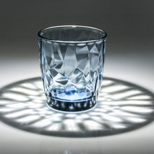 Lade das Bild in den Galerie-Viewer, Diamond glass
