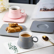 Lade das Bild in den Galerie-Viewer, Elegantes Kaffee-Set mit goldenen Details im Marmor-Stil

